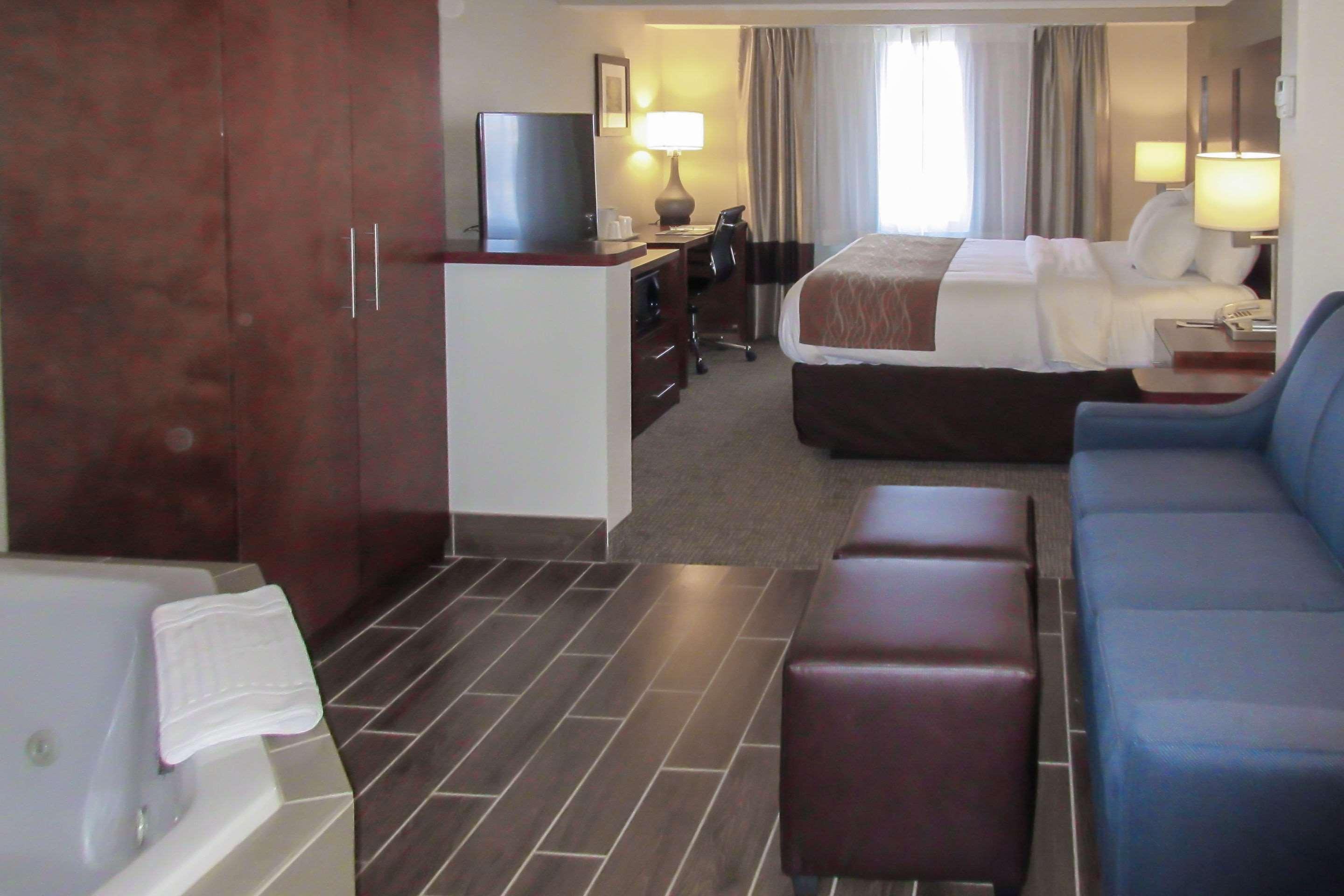 Comfort Inn & Suites Wilkes Barre - Arena Екстериор снимка
