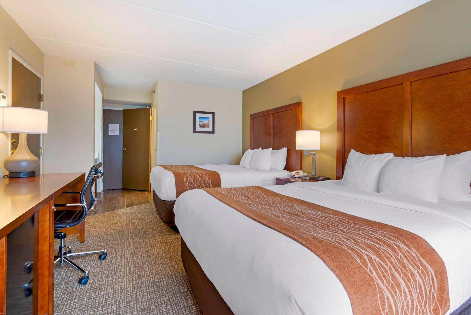 Comfort Inn & Suites Wilkes Barre - Arena Екстериор снимка